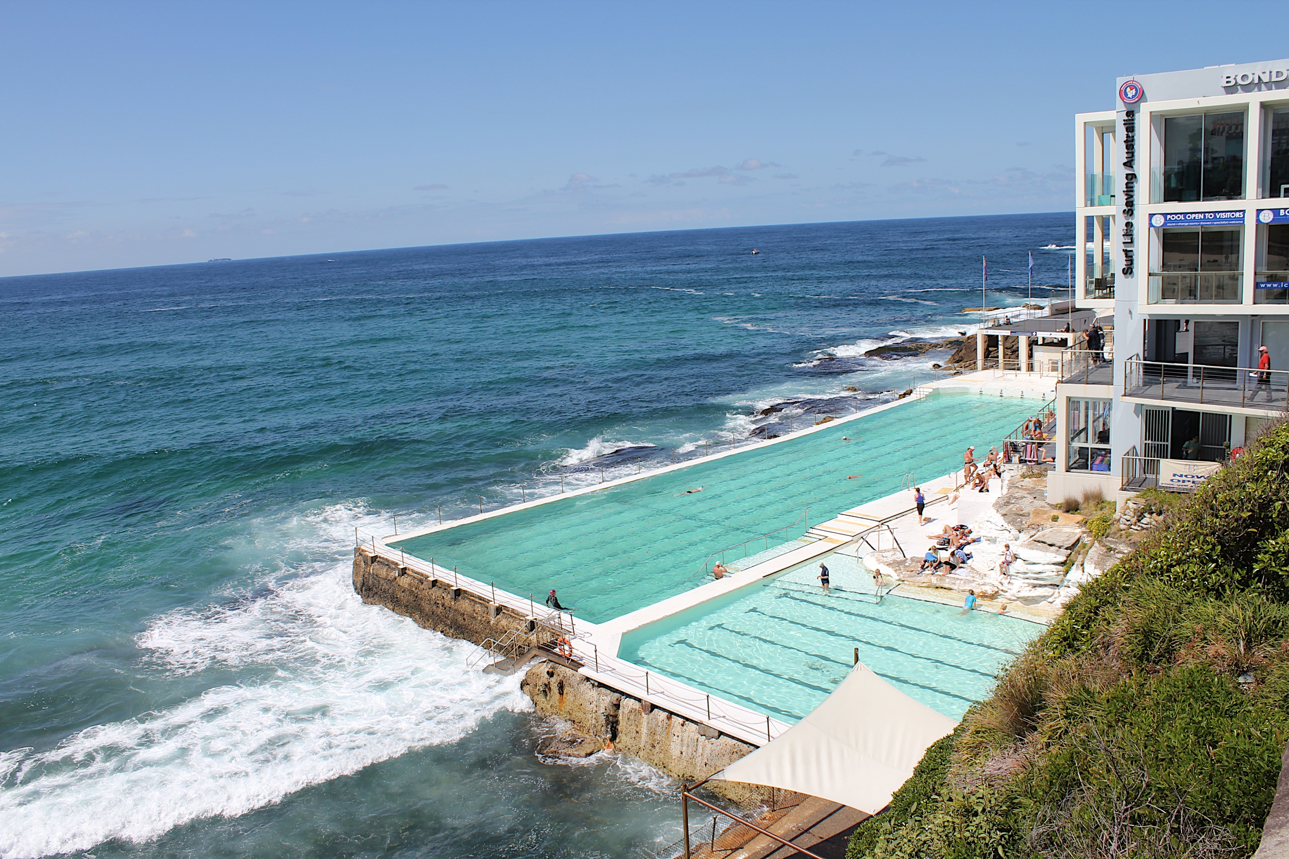 The Bondi Icebergs pools are right next to Bondi Beach and allow swimmers a safe environment. It's one of the oldes Surf Live Saving Club's of Australia.