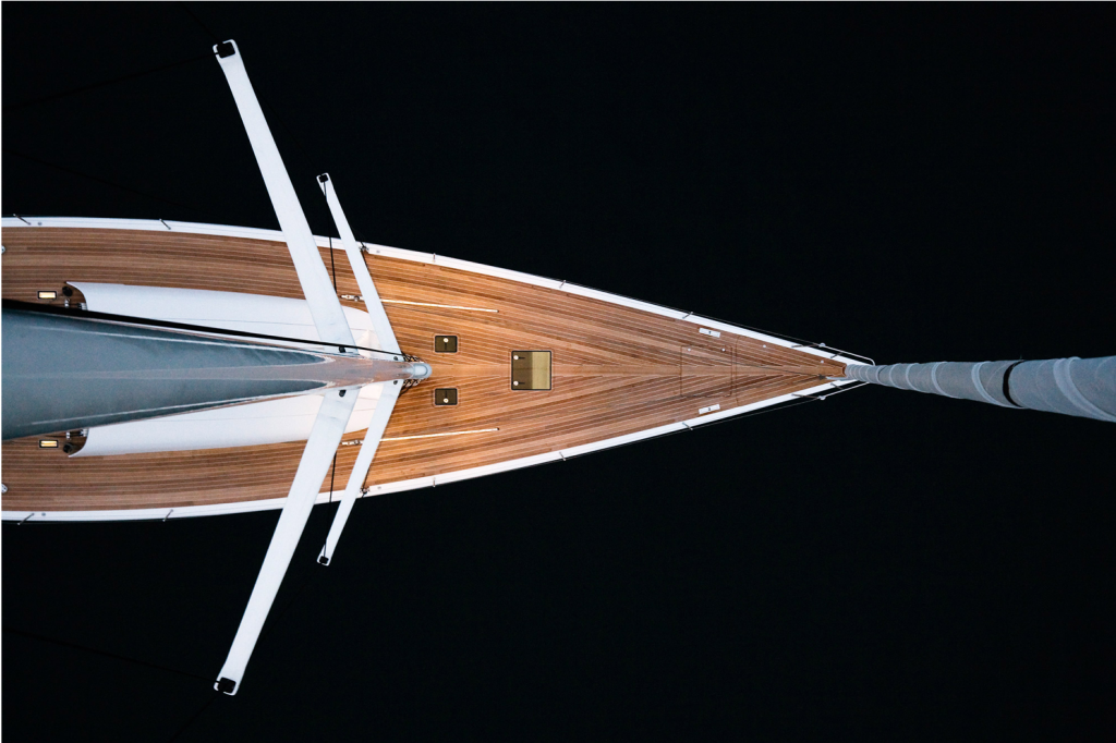 pawson-b60 Sloop